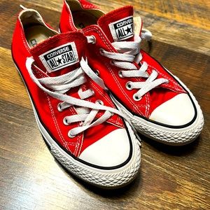 Red All Star Chuck Taylors Women’s 7.5 Men’s 5.5